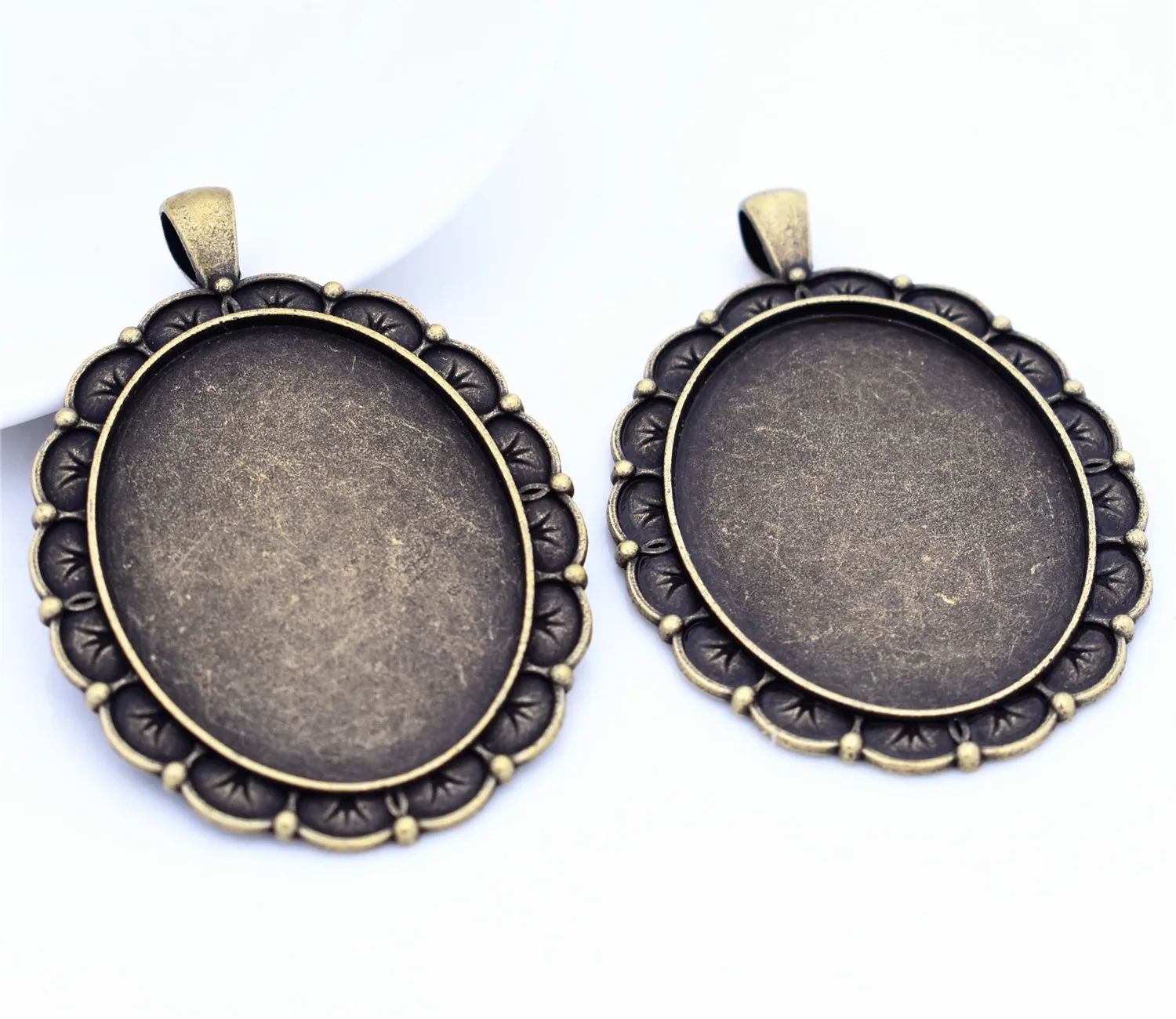 

4pcs 30x40mm Inner Size Antique Bronze Plated Simple Style Cabochon Base Cameo Setting Charms Pendant-A1-17
