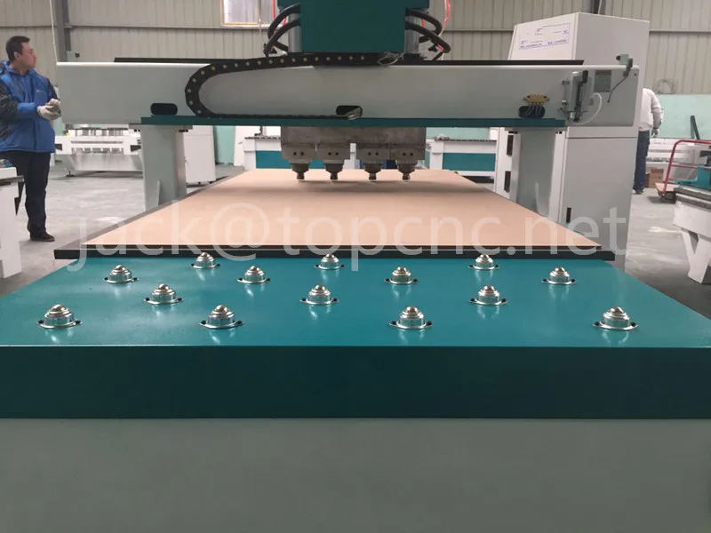 Китай цена 1325 двери шкафа решений древесины cnc router 4 машины оси ЧПУ машины| |