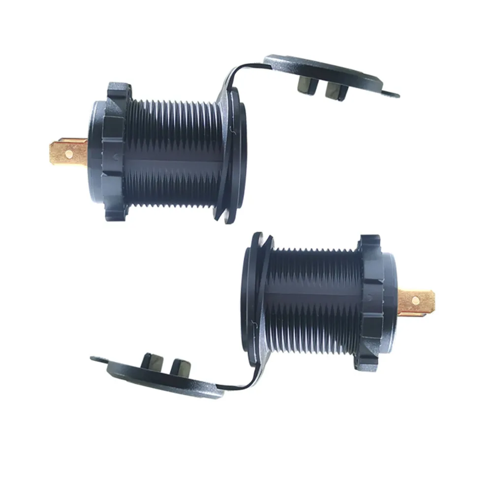 Универсальное зарядное устройство для автомобиля с двумя usb портами 12 24 В разъем