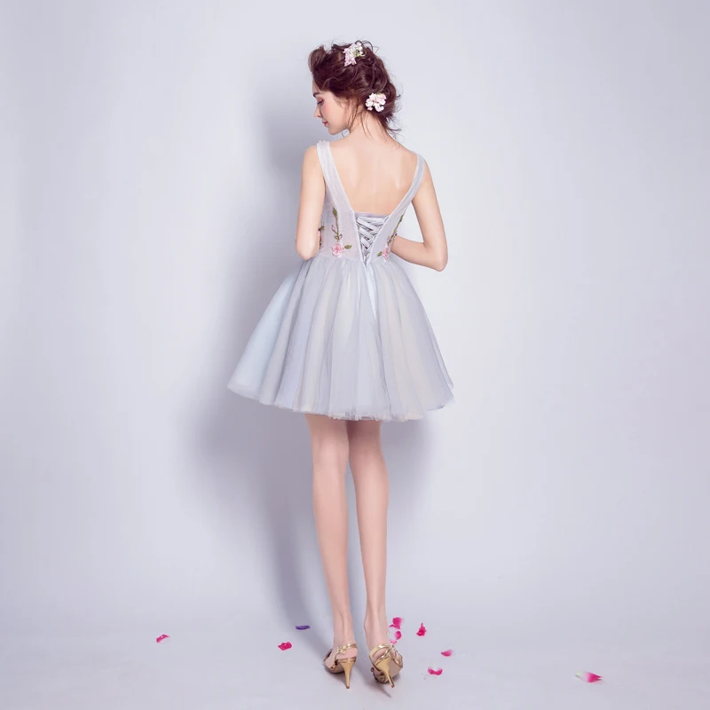 Женское коктейльное платье без рукавов с треугольным вырезом и вышивкой из