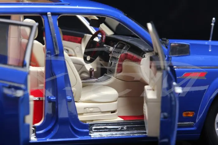 Литая модель автомобиля 1:18 Hongqi CA7600 новости автомобиль(синий)+ маленький подарок