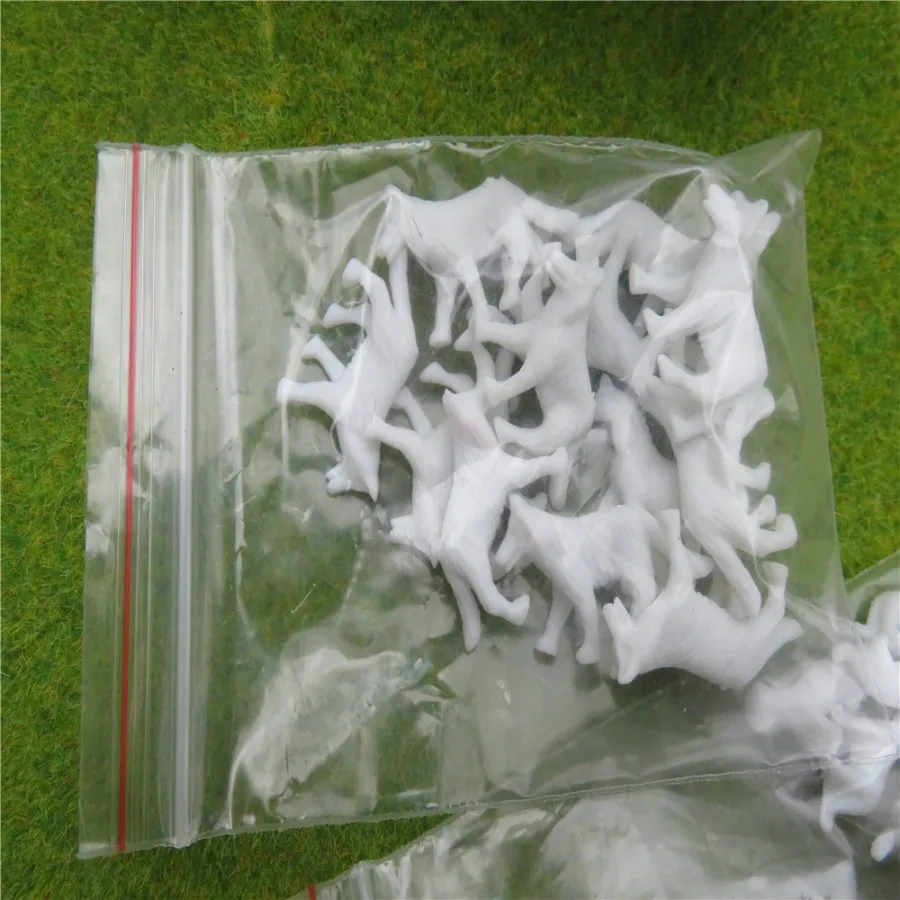 

50pcs 1/87 scale animal model dog in railway figures scenery model making