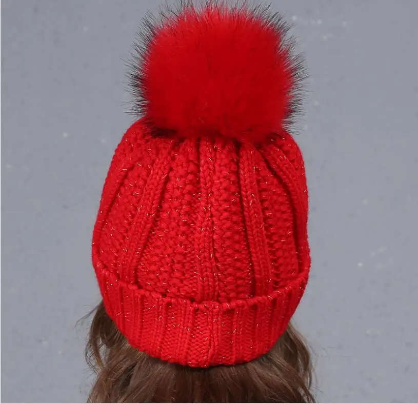 Новинка года для девочек, головные уборы Skullies вязаные шапочки зимние, шапки для Для женщин вязаная шапка шляпа помпонами теплая брендовая Повседневное без полей для мужчин, женский головной убор из плотной ткани