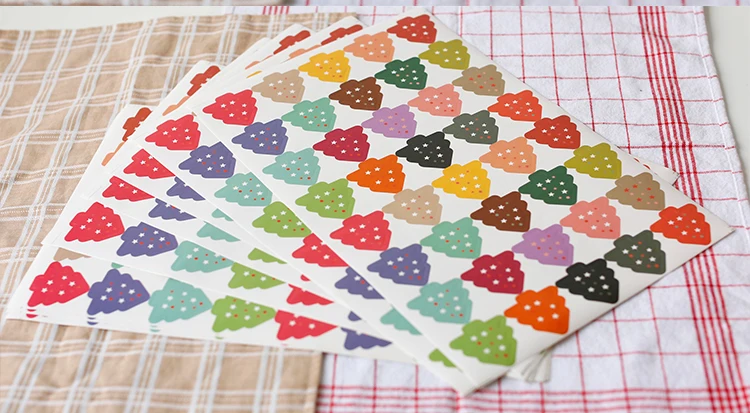 

Бесплатная доставка, оптовая продажа, Рождественская декоративная наклейка, красочные наклейки на рождественскую елку, Подарочный пакет, У...