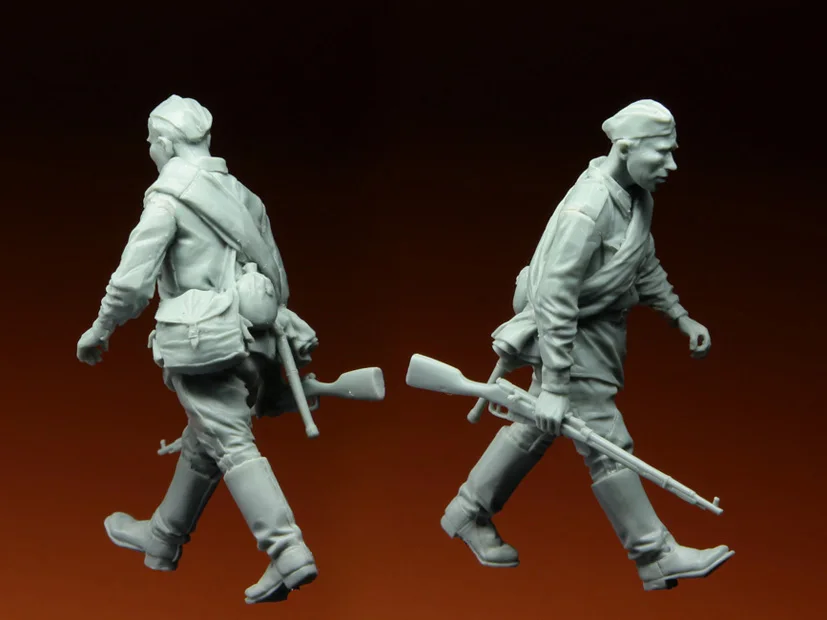 1/35 _ комплект 097 российский пехотный Курск 1943 одна фигурка несобранный Топ |