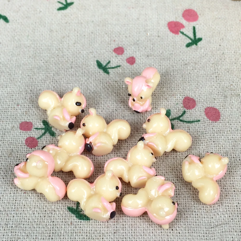 

10 Pieces Resin Artificial Squirrel Animal Mini Fairy Garden Figurine DIY Decorative Craft Accessories Embellishment:12*15mm