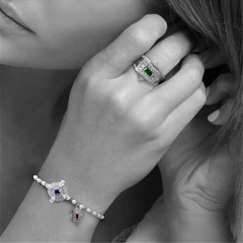 Женское кольцо из серебра 2018 пробы с фианитом|Кольца| |