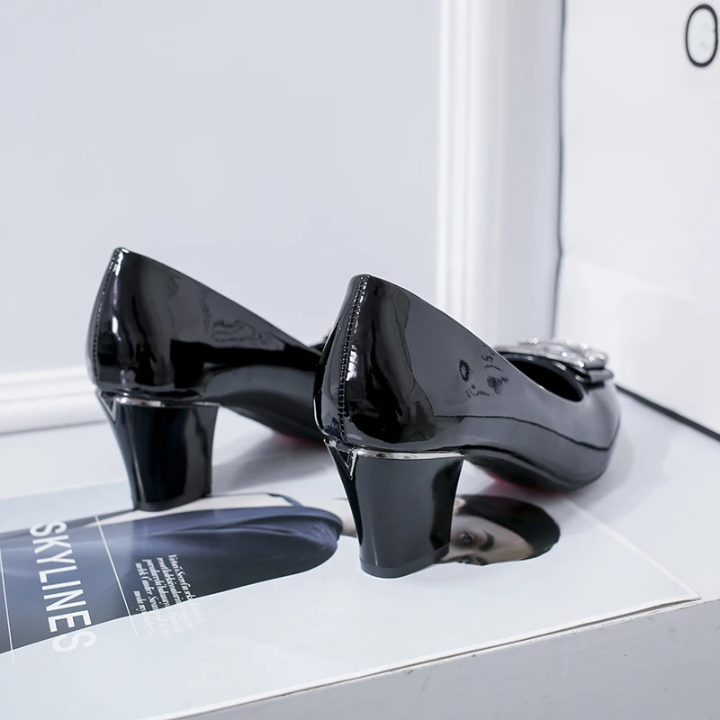 

2019 New Sexy Ladies Pumps Women Shoes Woman Elegant Office Pumps Square High Heels Patent Leather Pointed Toe Casual Shoes