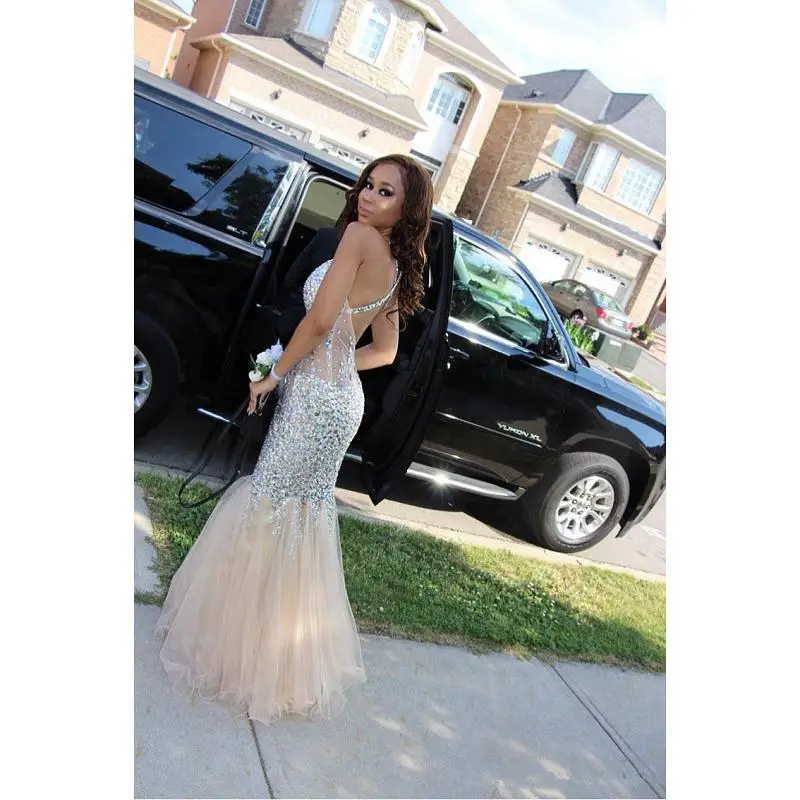 Шампанское 2017 V-образным Вырезом Основные Бисероплетение Backless Пром Платья Из