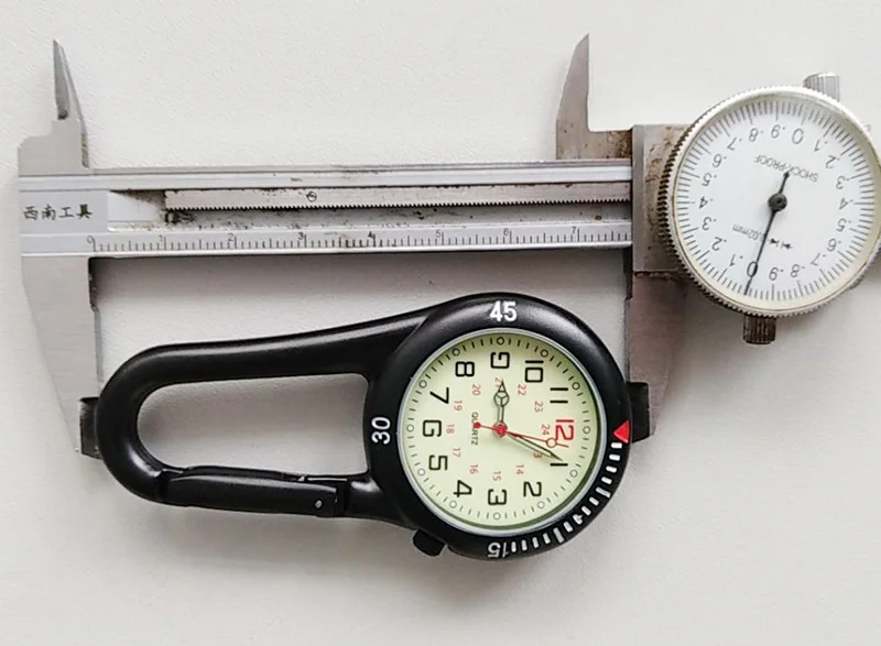 Часы наручные кварцевые с хронографом для мужчин и женщин