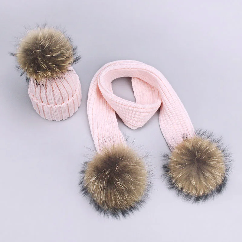 Pink Теплые толстые шапки и шарфы с помпонами из натурального меха для мамы и ребенка, теплая шапка для мальчиков и девочек, зимняя шапочка вязаная бини - Цвет: Pink