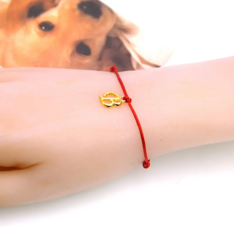 Нежный браслет серебристого цвета с 26 буквами регулируемый Красной веревкой для