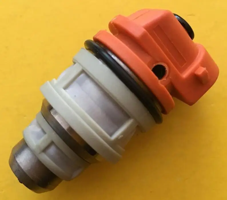 

4pcs / Lot 100% Brand New Fuel Injector IWM523.00 Jets for Volkswagen Fiat