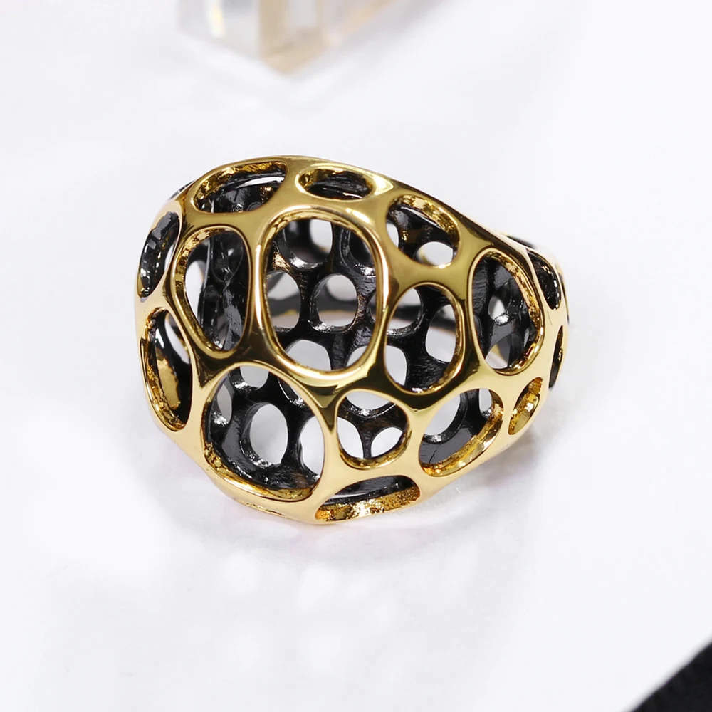 Фантастическое кольцо с полым трехмерным дизайном для женщин Золотой и белый