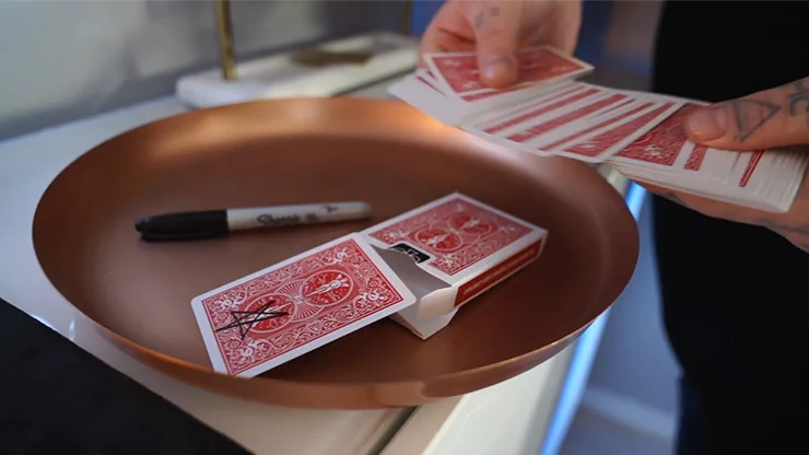 Titan (Gimmicks and Online Instructions) by Nicholas Lawrence - Card Magic Tricks Magician Props Toys Close up Illusions | Игрушки и