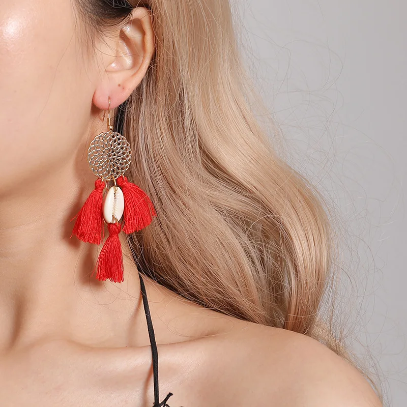 Висячие серьги с кисточками женские круглые золотистые металлические тремя