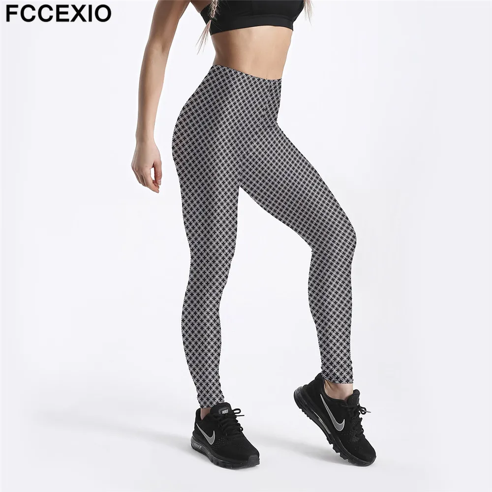Леггинсы для тренировок FCCEXIO большие размеры черные с принтом в виде цепи