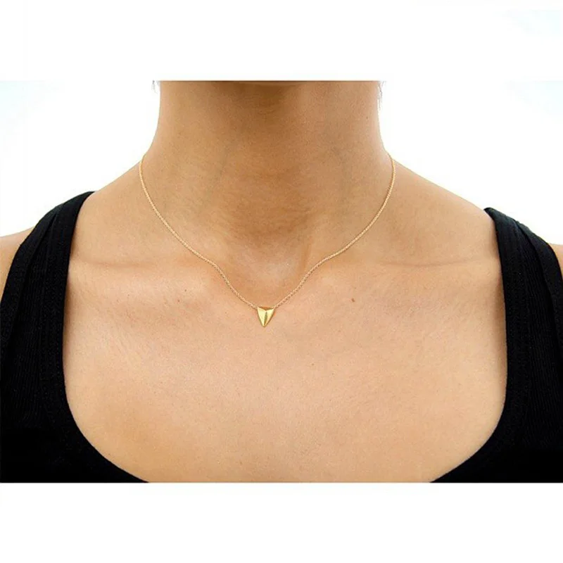 

2018 New Geometric Triangle Pendant Short Chain Choker Necklace For Women Golden Arrow wish necklace with card Jewelry As gift