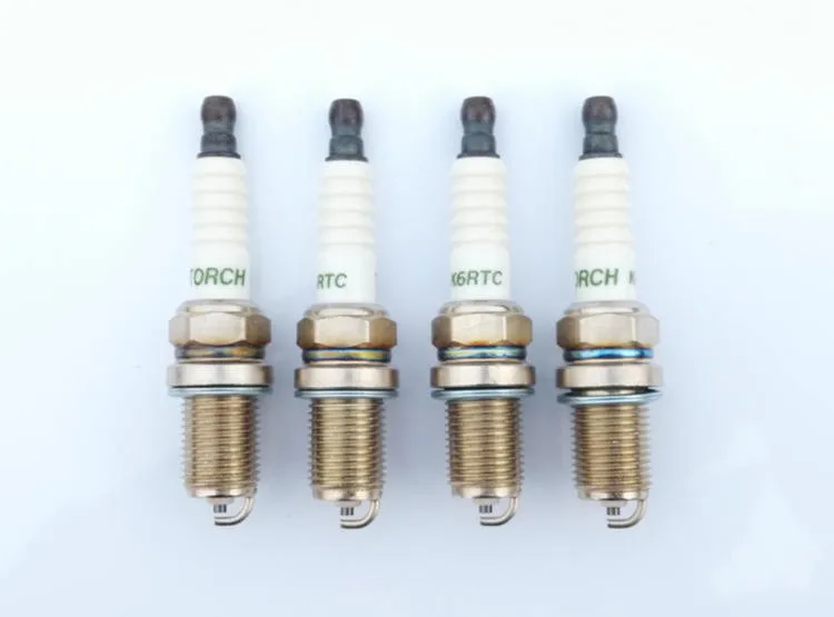 Для Geely Emgrand 7 EC7 EC715 EC718 Emgrand7, Emgrand7-RV EC7-RV EC715-RV EC718-RV, Империал, свечи зажигания автомобиля, лампы в форме свечи, K6RTC, KL6RTC