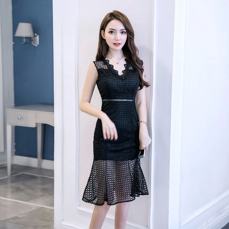 AIYANGA Women Summer Sexy Dress 2018 Fashion Ladies V Neck Sleeveless Hollow Slim Package hip Club Dresses White Black | Женская одежда