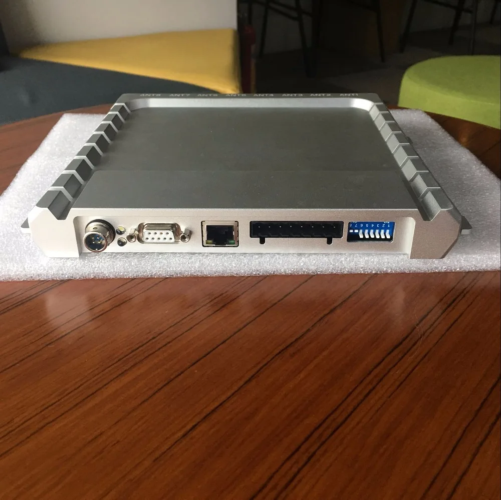 TCP/IP/RS232 дальность 8 портов uhf rfid считыватель для контроля доступа |