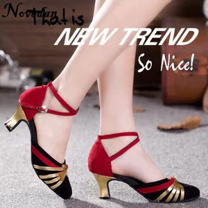 Женская красная замшевая танцевальная обувь с закрытым острым носком для латинских бальных танцев, сальсы, танцевальная обувь для девочек, обувь для латинских танцев с закрытым носком