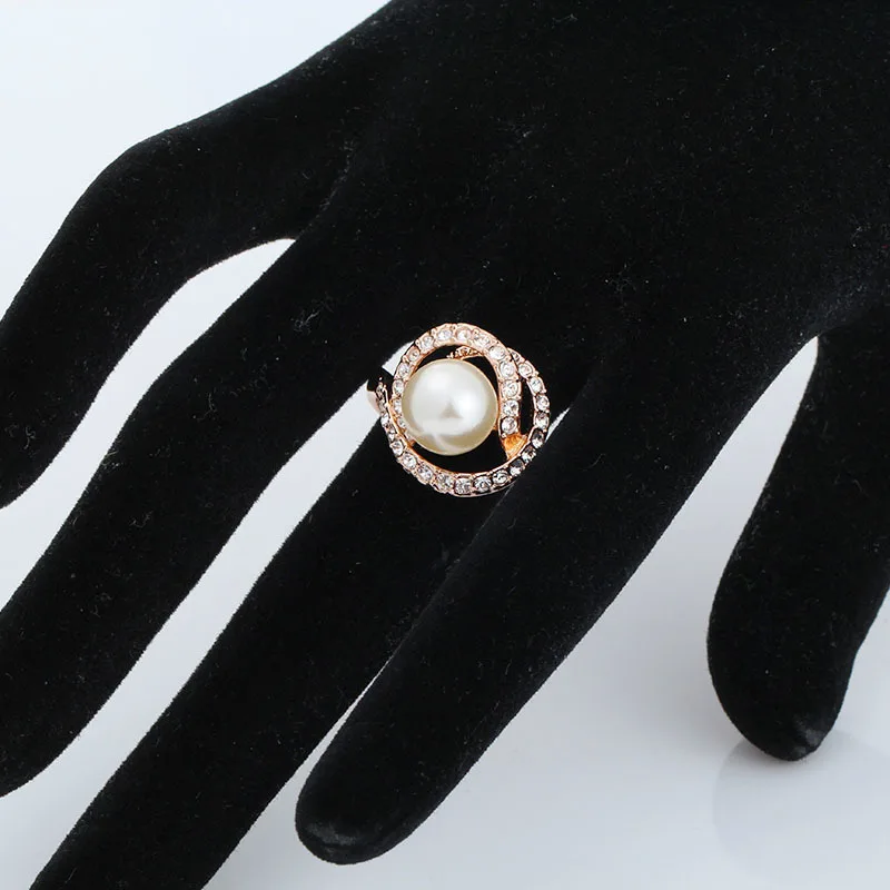 Набор из искусственного белого жемчуга с кристаллами цвета розового золота