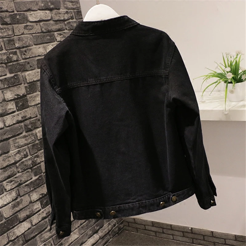 Женская джинсовая куртка с длинным рукавом