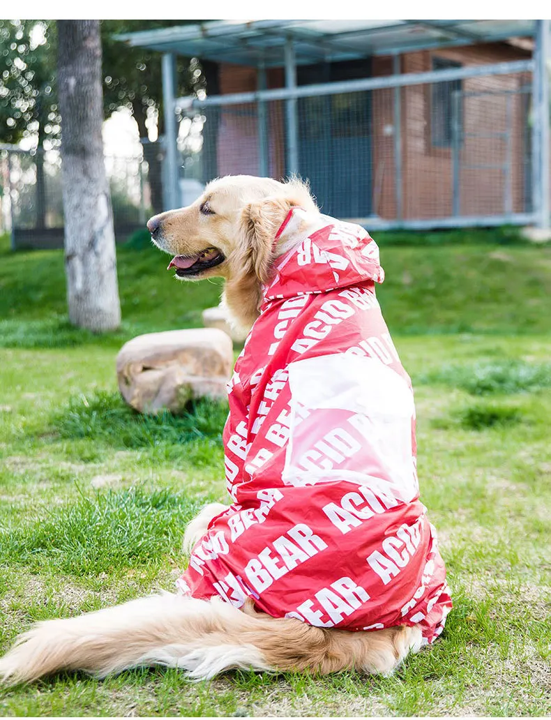 Плащ для большой собаки с водонепроницаемыми лапками, с капюшоном, прозрачным, с надписью, для выхода на дожде.