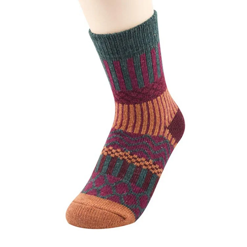 1 Pair sports socks Japanese Autumn winter thick warm women sock line national wind wool school students |