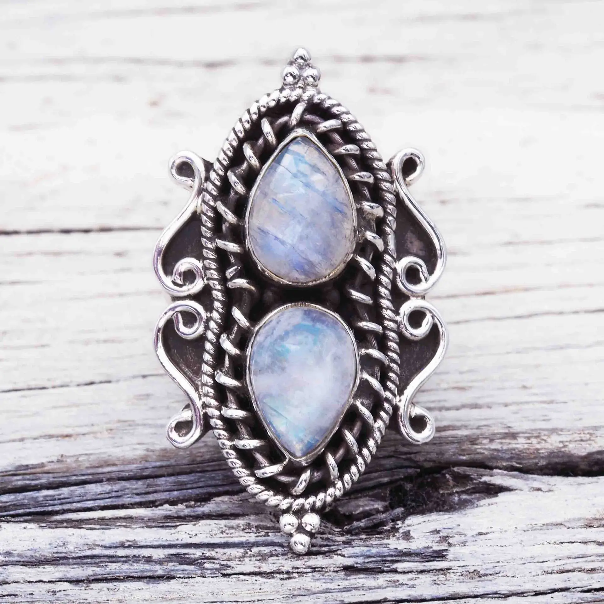 

Vintage Rings For Women Antique Tibetan Silver Water drop Crystal Ring Bohemia Indian Jewelry Moonstone Ring Girls Ladies Gifts
