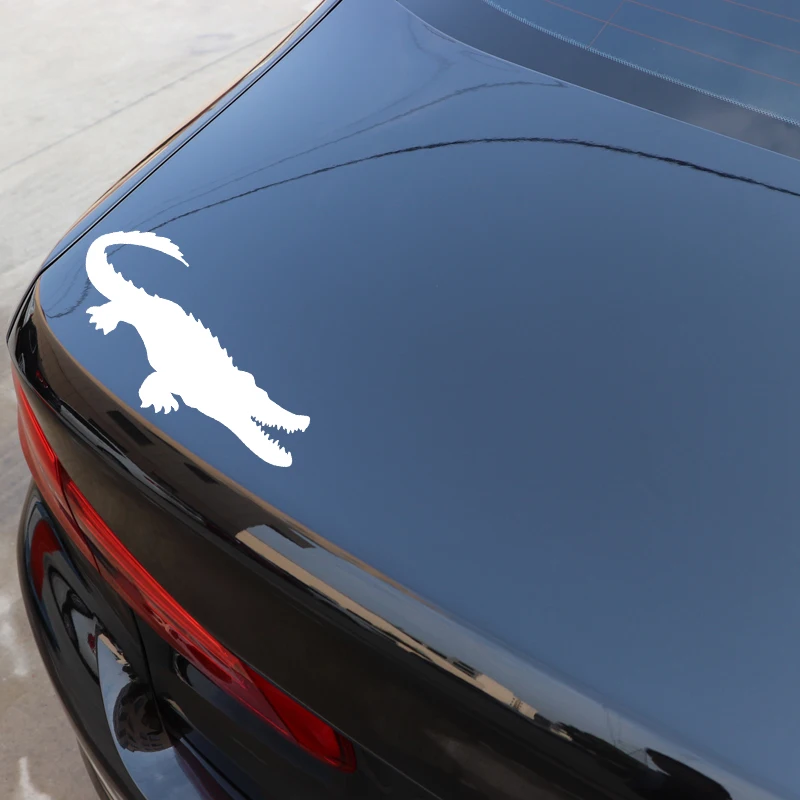

YJZT 15.8CM*11.5CM Ferocious Crocodile Car Stickers Decor Body Of Car Vinyl Decal Black/Silver C4-1484