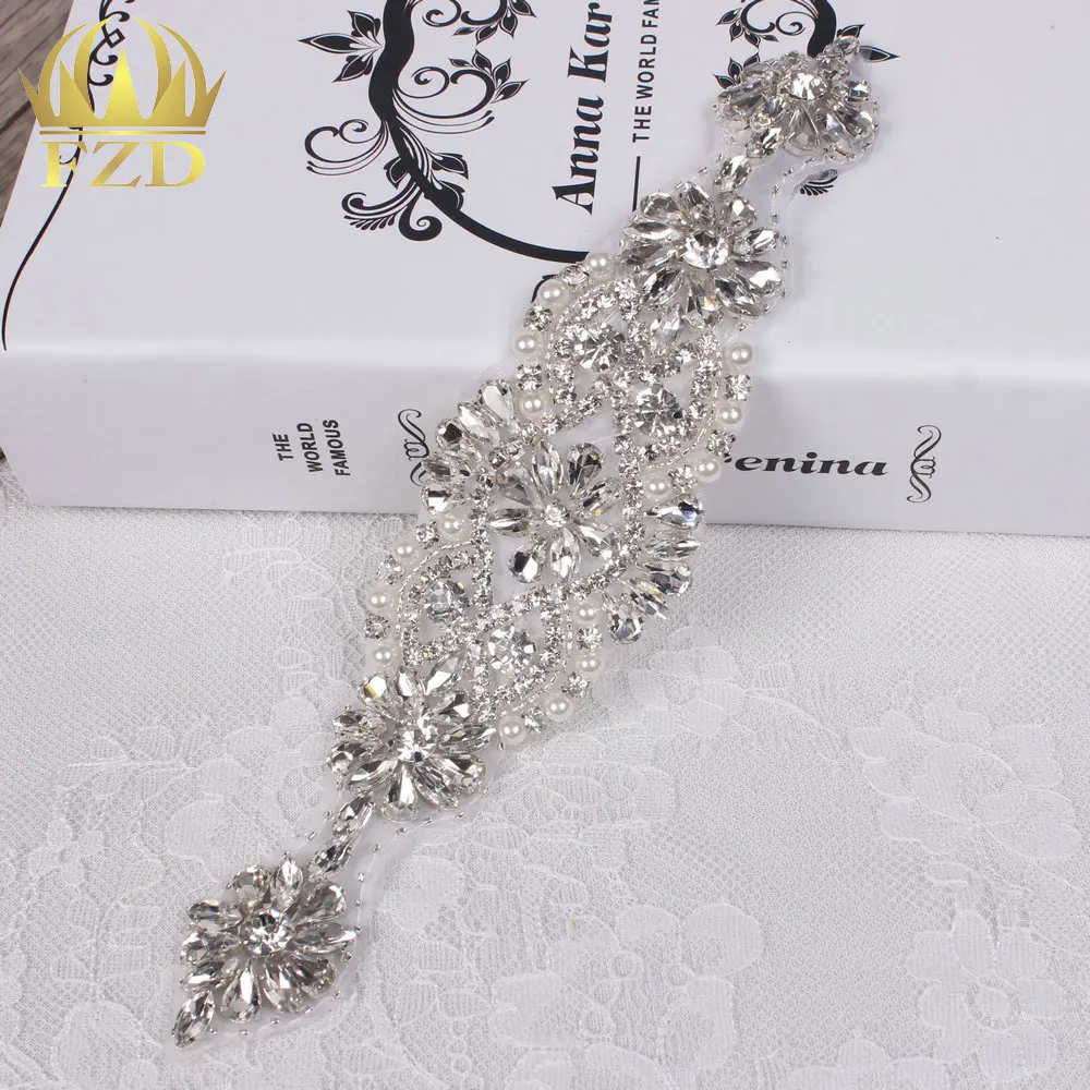 (30pieces) Wholesale Sewing On Hot Fix Bridal Beaded Appliques Patch for Wedding Dresses Sash Garments and Accessories | Дом и сад