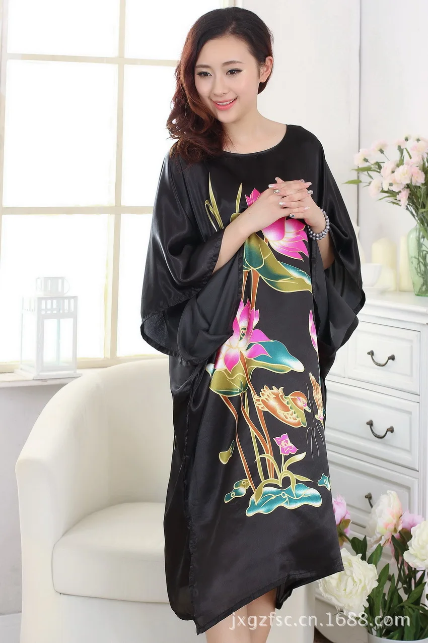 

Chinese Traditional Women's Silk Satin Robe Gown Suit Pajamas Regular Size