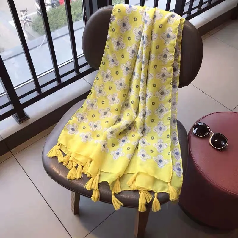 Новинка 2019 женские маленькие шарфы и шали с кисточками цветочным принтом пляжный