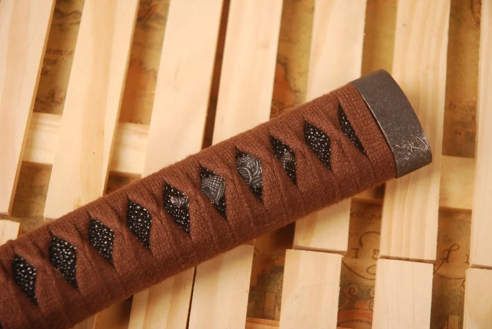 Изящная и классическая ручка Tsuka для японского меча Wakizashi коричневый шелк Ito