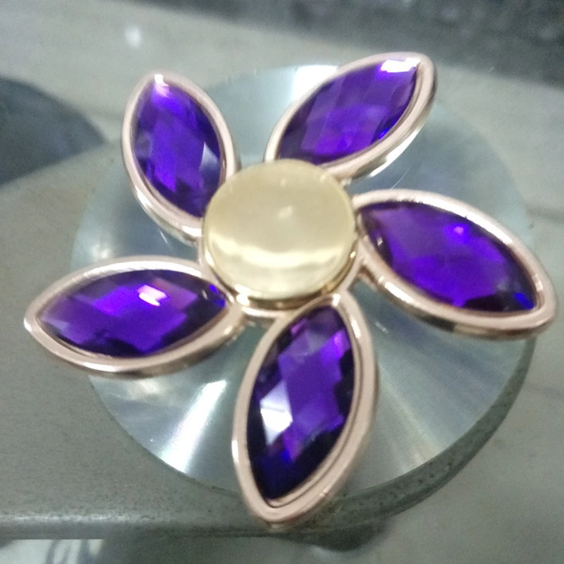 50 ШТ. Diamond Flower EDC Игрушки Треугольной Металла Непоседа Spinner Металл
