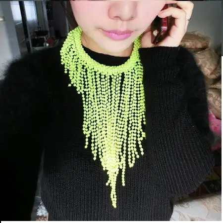 Модный дизайн неоновые длинные кисточки ложный воротник и супер красивые