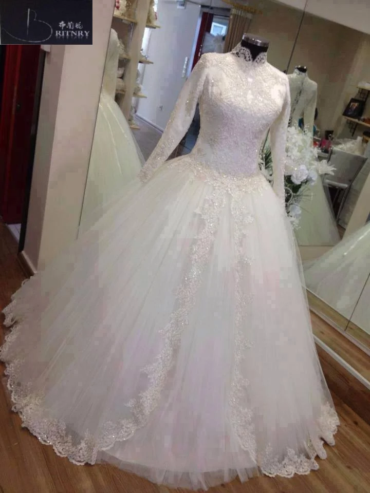 

High Neck Long Sleeve Muslim Wedding Dress Lace Tulle Long Train Bridal Dress