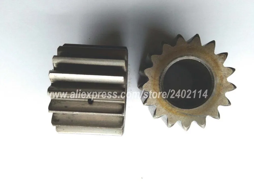 

reverse gear (17 teeth) for Dongfeng DF204 tractor, part number: