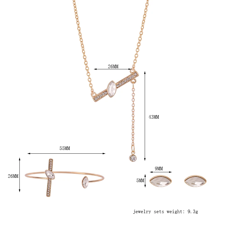 Свадебные украшения устанавливает классический ясно кристалл позолоченные