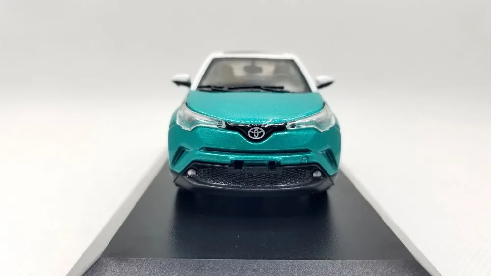 1:43 литая под давлением модель для Toyota C HR 2017 зеленый внедорожный игрушечный