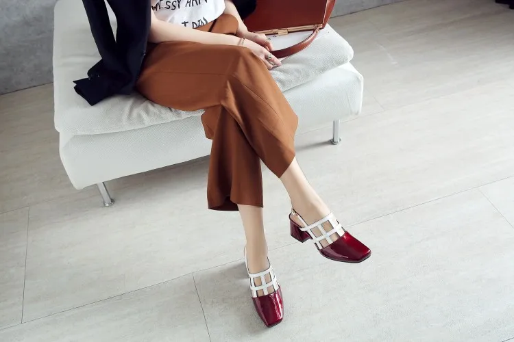 GPOKHDS/ г.; женские босоножки из коровьей кожи; Летние разноцветные босоножки на высоком каблуке с квадратным носком и пряжкой на ремешке в римском стиле; под вечернее платье