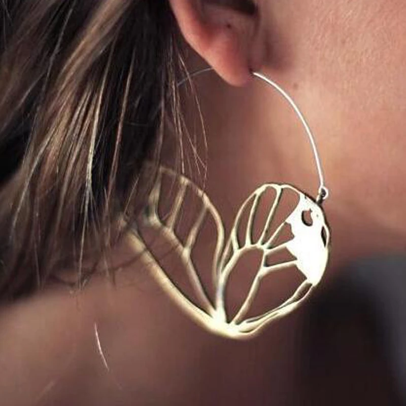Женские серьги подвески Tocona Boho с металлическим сердечком и крыльями золотистого
