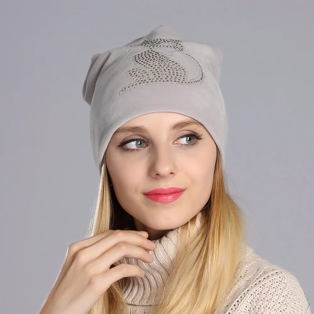 Женская зимняя шапка Geebro теплая бархатная со стразами и лисой GS053|winter beanie hat|beanie