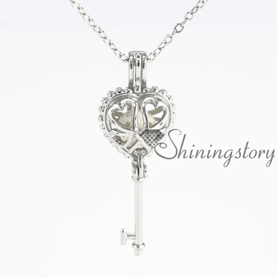 Ключ Сердце Металлический вулканический камень гравировка медальон эфирное