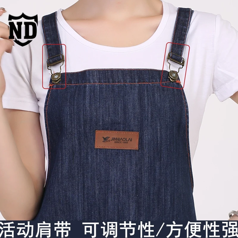 Стильный джинсовый фартук с регулируемыми лямками прочный и моющийся синий |