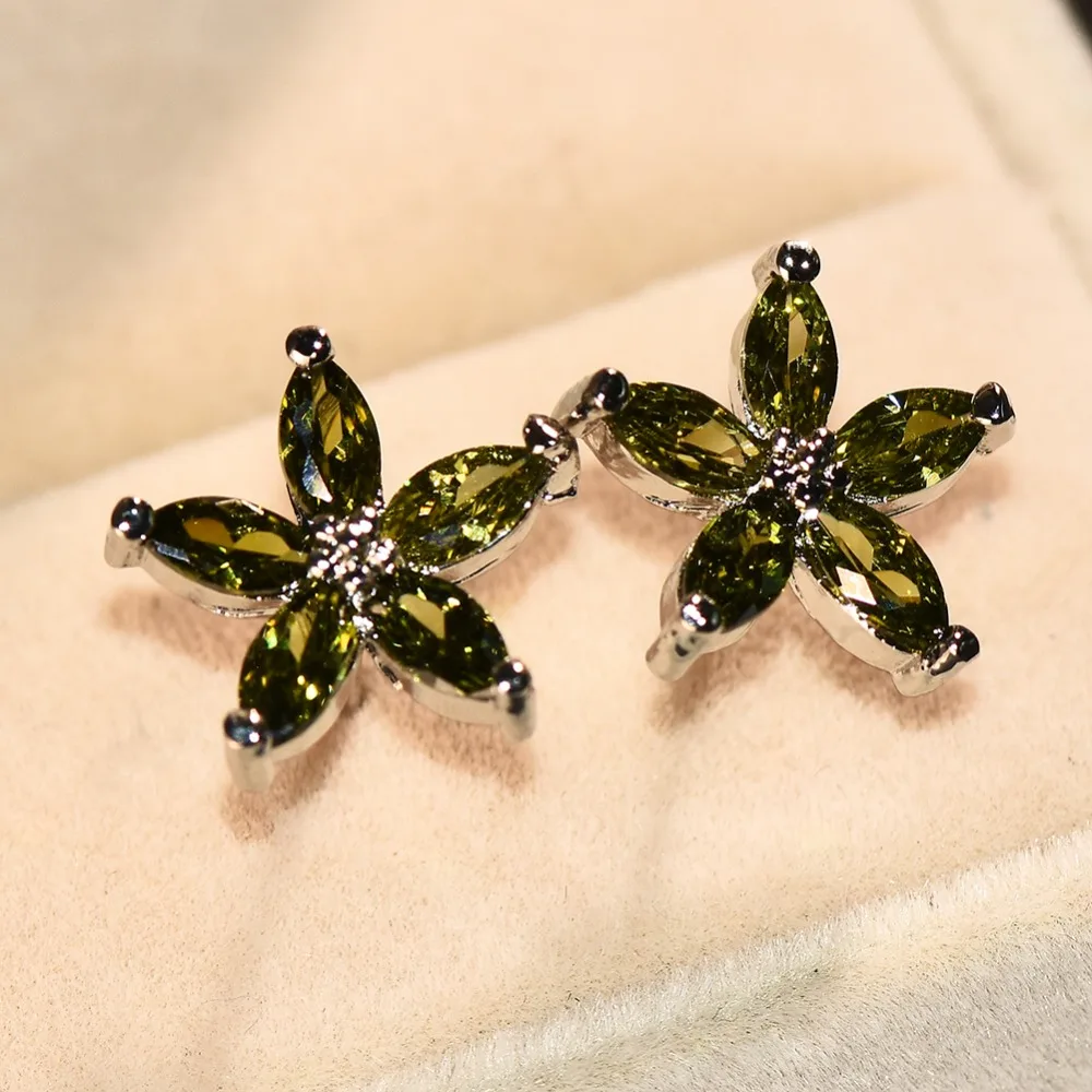 Милые женские маленькие серьги гвоздики со звездами синие зеленые фиолетовые