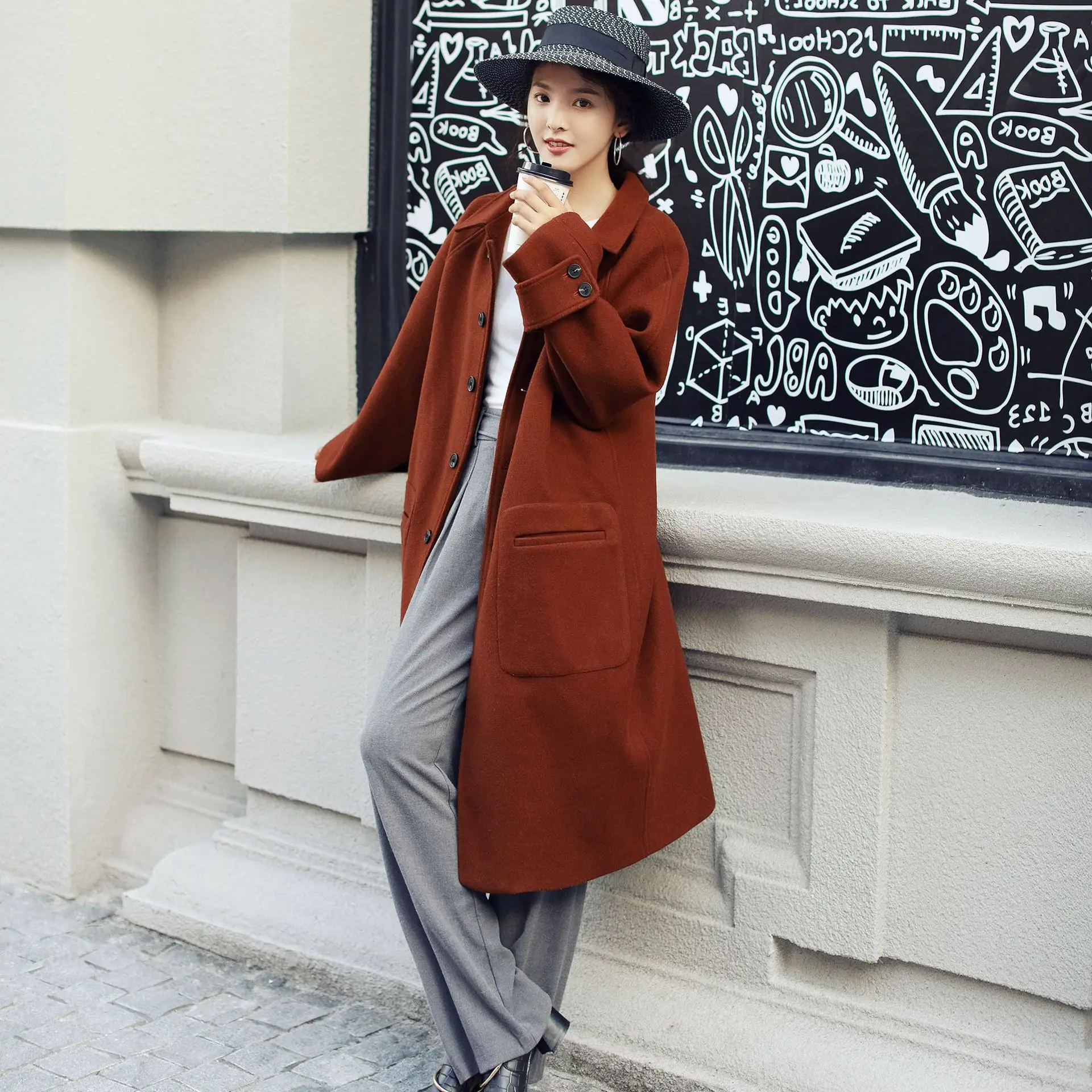 Женское однобортное шерстяное пальто длинное однотонное в английском стиле с