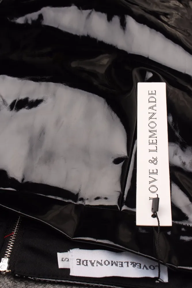 Блестящая черная юбка с вырезом Love& Lemonade TB 9652